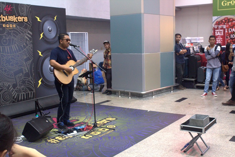 Lagu Peterpan dinyanyikan di KLCC Sentral 