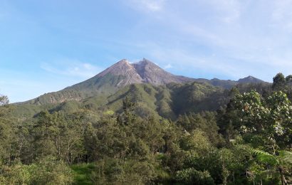 Nge-camp dan Menikmati Pagi yang Sejuk di Bukit Klangon Sleman