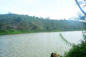 Danau di Puncak Sikunir