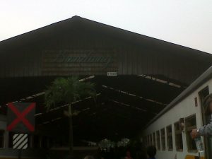 Welcome to Stasiun Bandung. Deket Saritem.