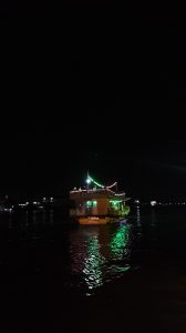 Wisata Malam di Sungai Kapuas