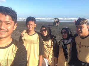 Family Trip Pantai Parangtritia